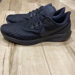 Nike Air Zoom Pegasus 35 - used